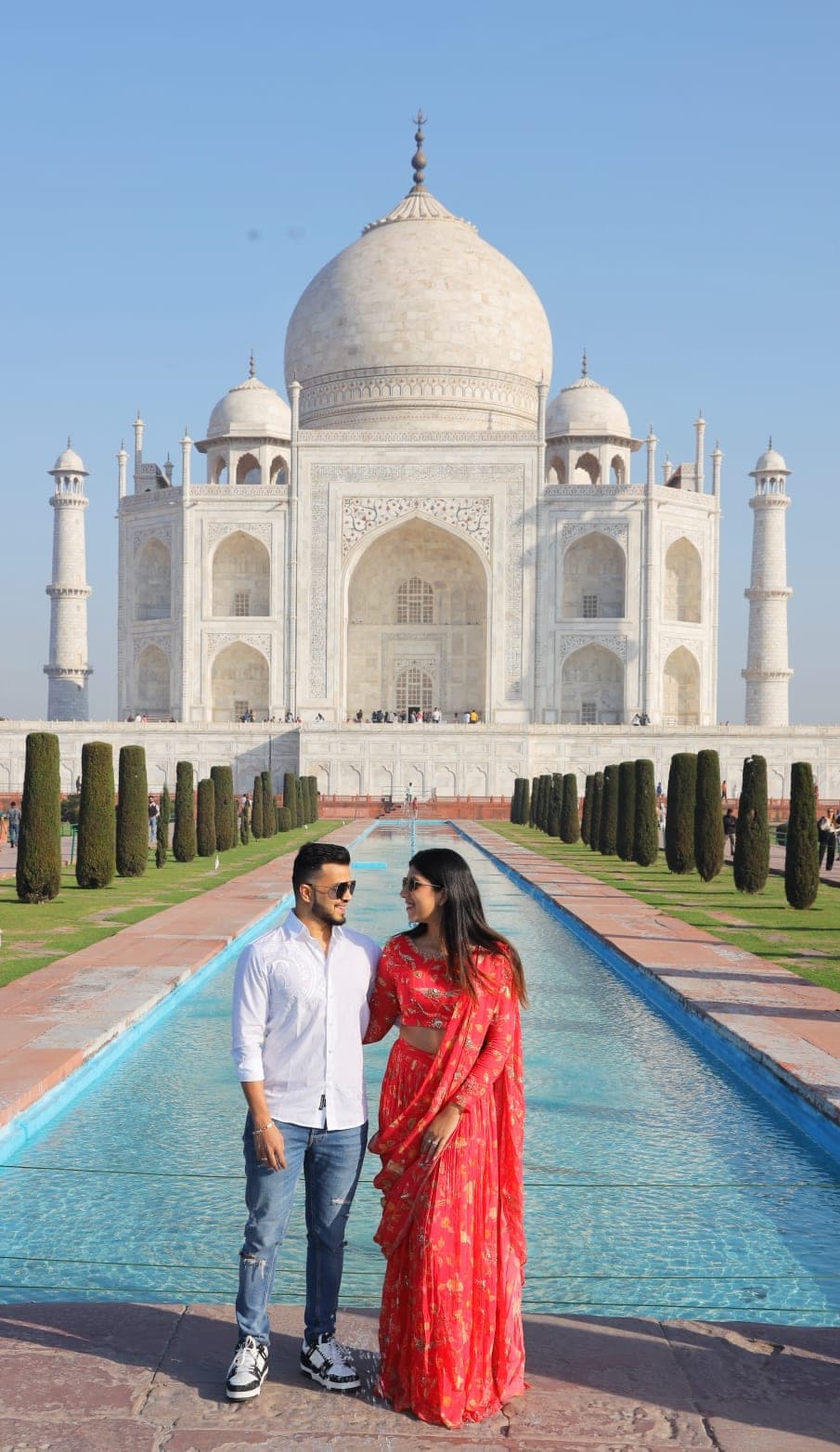Taj Mahal Sunrise Luxury Tour (Innova)